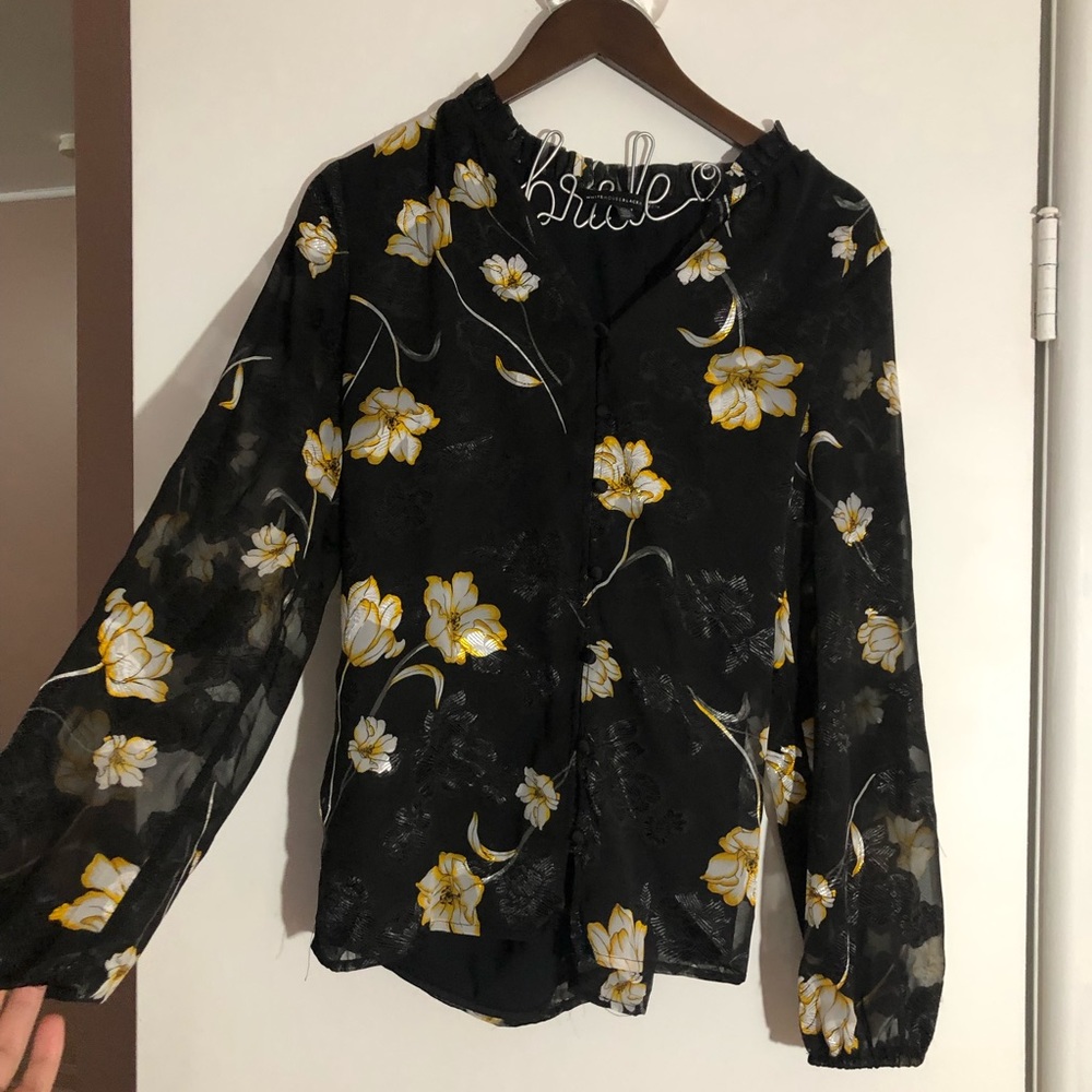 White House Black Market beautiful black blouse Size 10